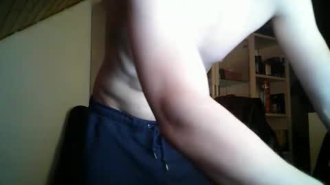 Snapshot of dan_snow24 chatting on November 21, 2025, 4:16 pm Dan Snow online show from November 21, 2025, 4:16 pm