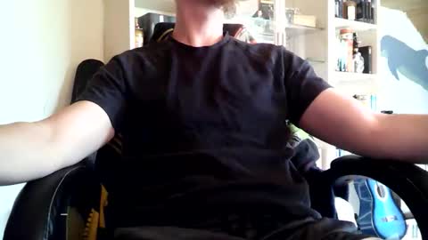 Snapshot of dan_snow24 chatting on April 28, 2026, 4:45 pm Dan Snow online show from April 28, 2026, 4:45 pm