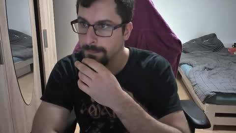 King Dan online show from September 15, 2025, 6:52 pm