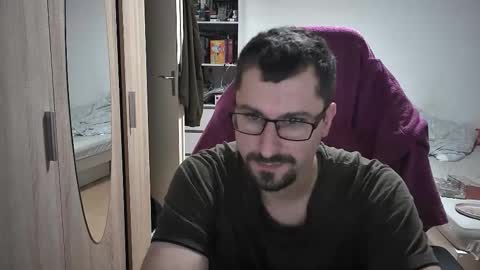 King Dan online show from October 28, 2025, 7:38 pm