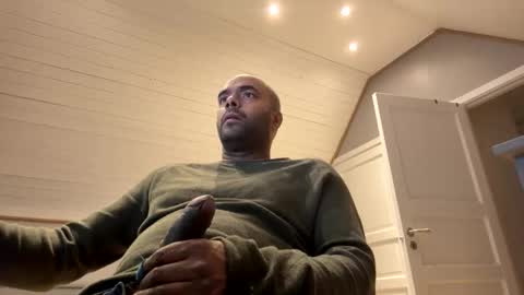 dan_the_man43 online show from November 25, 2025, 6:08 pm