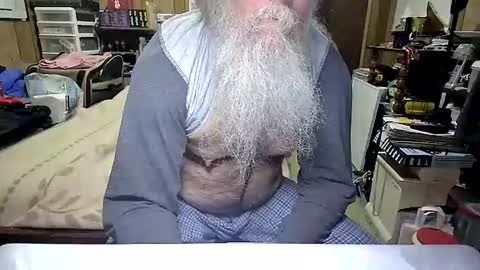 Dana online show from December 15, 2025, 4:11 pm