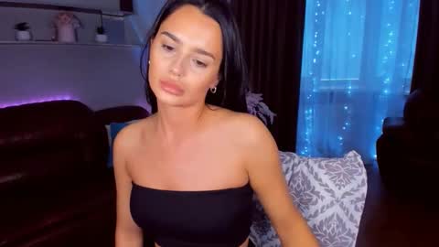 DanaMiers online show from March 16, 2026, 5:44 am