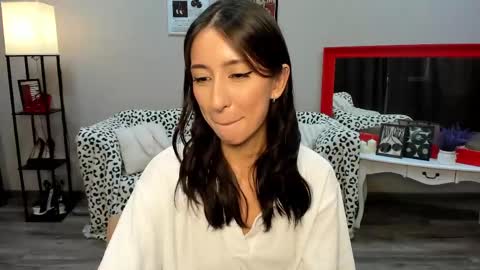 DanaRoges online show from June 5, 2026, 7:03 am