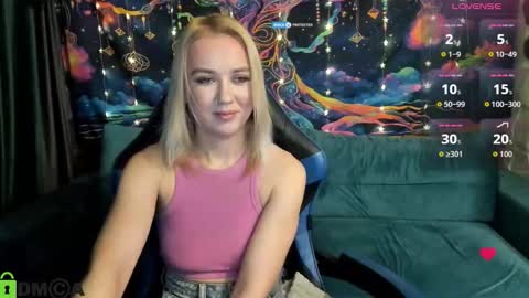 Snapshot of dances_queen chatting on February 5, 2026, 7:57 am dances_queen online show from February 5, 2026, 7:57 am