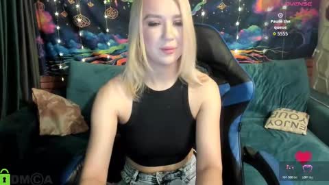 Snapshot of dances_queen chatting on March 1, 2026, 8:16 am dances_queen online show from March 1, 2026, 8:16 am