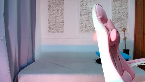 Danella Houston online show from October 28, 2025, 11:51 pm