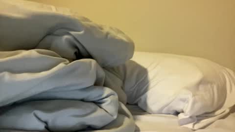 Rosalia online show from January 10, 2025, 6:53 am