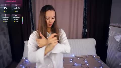 Asha online show from December 15, 2025, 5:12 am