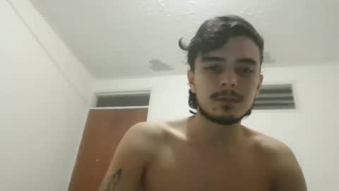 Snapshot of dani_42017 chatting on January 8, 2025, 1:32 am dani_42017 online show from January 8, 2025, 1:32 am