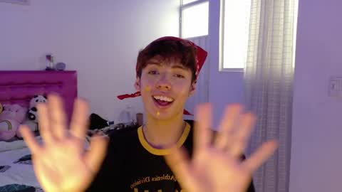 Dani Dancer online show from April 3, 2026, 9:13 pm