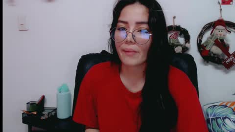 dani y jocelyn online show from December 10, 2024, 7:54 pm