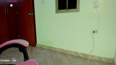 Snapshot of daniabet chatting on December 5, 2024, 10:45 pm valentina online show from December 5, 2024, 10:45 pm