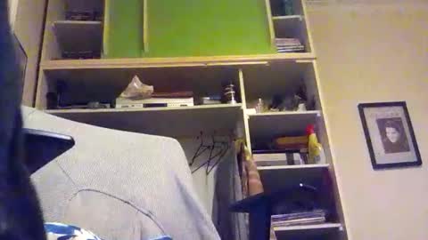 Snapshot of daniel_32_ chatting on November 14, 2025, 5:44 pm daniel_32_ online show from November 14, 2025, 5:44 pm