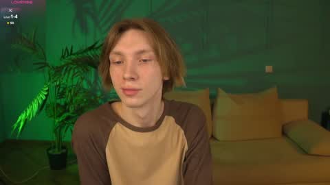 daniel__schmidt online show from May 5, 2026, 5:26 am