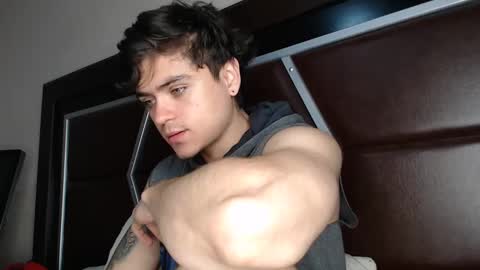 daniel_collins07 online show from January 24, 2025, 6:56 pm