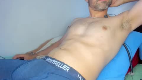 Dani online show from October 15, 2025, 6:19 pm