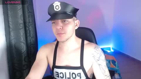 Snapshot of daniel_vargas5 chatting on February 4, 2025, 2:28 am Daniel online show from February 4, 2025, 2:28 am