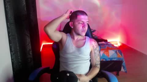 Snapshot of daniel_vargas5 chatting on February 5, 2025, 5:41 am Daniel online show from February 5, 2025, 5:41 am