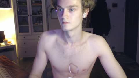 Snapshot of daniel_yumm chatting on April 6, 2026, 5:47 pm Daniel online show from April 6, 2026, 5:47 pm