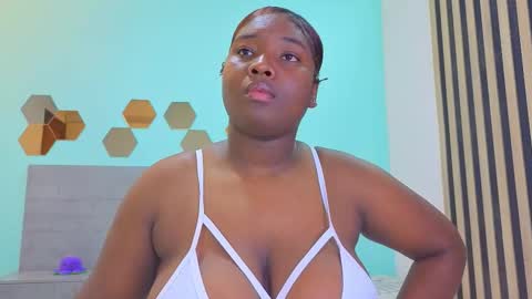 daniela_gil7 online show from March 20, 2026, 12:10 pm