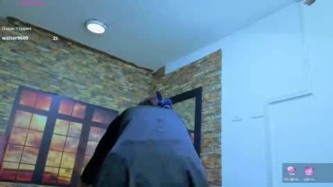 Snapshot of daniela_xue chatting on December 19, 2025, 9:49 am lorena online show from December 19, 2025, 9:49 am