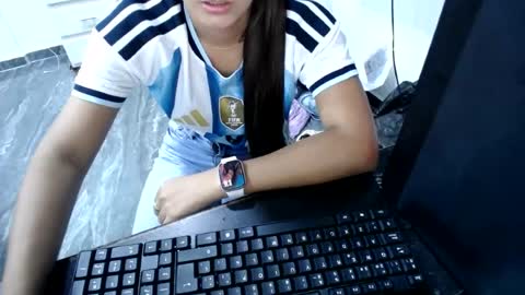 Snapshot of danielaa_foxx chatting on July 20, 2026, 12:14 am danielaa_foxx online show from July 20, 2026, 12:14 am
