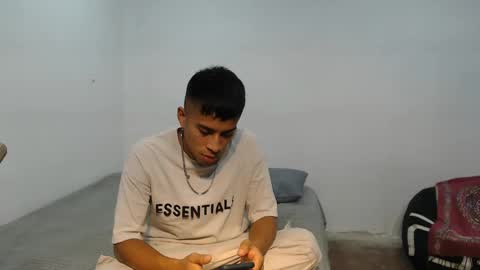 Snapshot of danielitopapii chatting on January 31, 2025, 8:33 pm danielitopapii online show from January 31, 2025, 8:33 pm