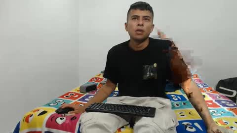 Snapshot of danielitopapii chatting on February 11, 2025, 11:12 pm danielitopapii online show from February 11, 2025, 11:12 pm
