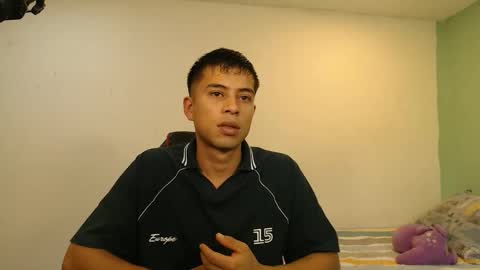 Snapshot of danielitopapii chatting on May 13, 2026, 5:54 pm danielitopapii online show from May 13, 2026, 5:54 pm