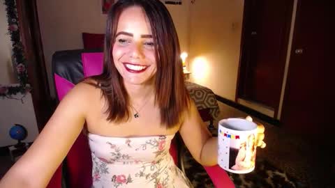Angie online show from October 2, 2025, 6:26 pm
