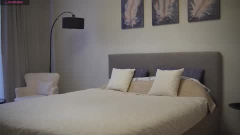 Danielle online show from September 18, 2025, 9:44 am