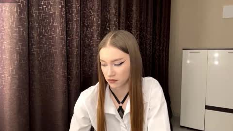 Trisha wanna play  Meow online show from March 31, 2026, 4:07 pm