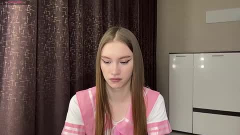 Trisha wanna play  Meow online show from May 4, 2026, 6:37 pm