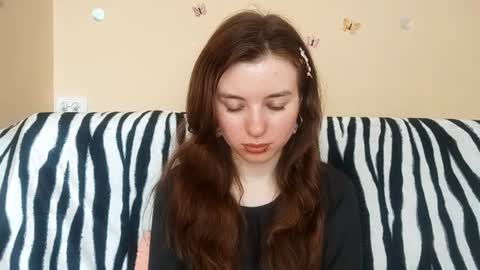 Snapshot of daniellevaulet chatting on June 17, 2026, 7:33 am Mia online show from June 17, 2026, 7:33 am