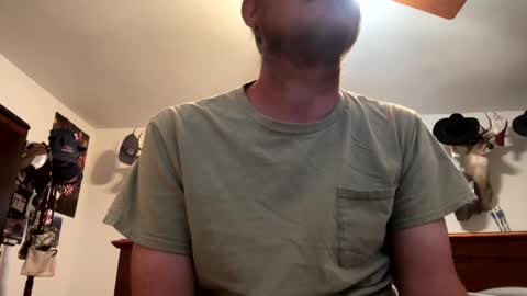 Snapshot of danielp_mod_cb chatting on January 14, 2025, 10:23 pm Daniel    y. online show from January 14, 2025, 10:23 pm