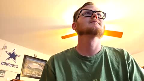 Snapshot of danielp_mod_cb chatting on October 3, 2025, 8:50 pm Daniel    y. online show from October 3, 2025, 8:50 pm