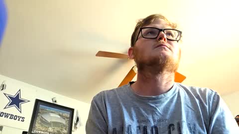 Snapshot of danielp_mod_cb chatting on November 3, 2025, 8:10 pm Daniel    y. online show from November 3, 2025, 8:10 pm