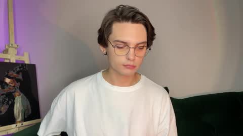 Snapshot of danieltuckerr chatting on October 1, 2025, 2:23 pm danieltuckerr online show from October 1, 2025, 2:23 pm