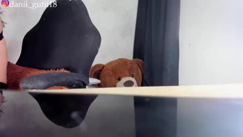 Snapshot of danii_rose chatting on November 5, 2025, 7:30 am Rose online show from November 5, 2025, 7:30 am