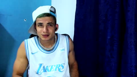 Snapshot of danii_scot chatting on February 8, 2025, 3:41 am Dani online show from February 8, 2025, 3:41 am