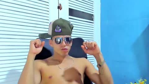 Snapshot of danii_scot chatting on February 10, 2025, 7:15 am Dani online show from February 10, 2025, 7:15 am