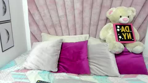 DaniiBelluci  online show from November 14, 2025, 4:55 am