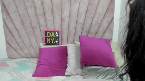 DaniiBelluci  online show from January 19, 2026, 3:16 pm