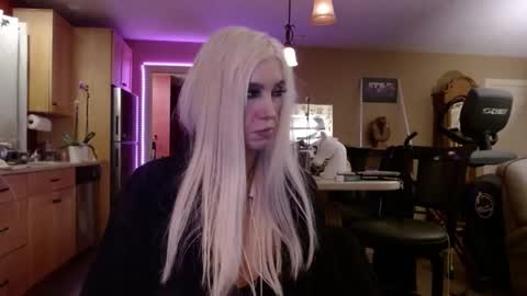 DanikaWhite69 online show from January 8, 2025, 7:34 am