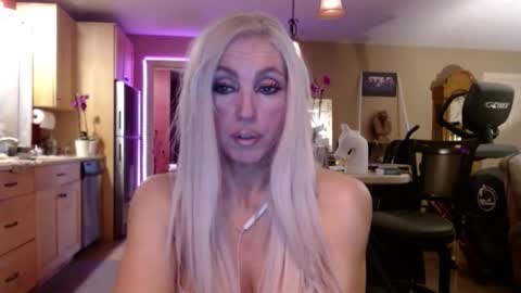 DanikaWhite69 online show from March 28, 2026, 1:11 pm