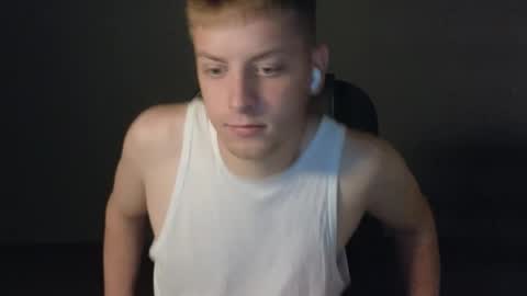 Snapshot of danila_trezzini chatting on May 19, 2026, 1:56 am danila online show from May 19, 2026, 1:56 am