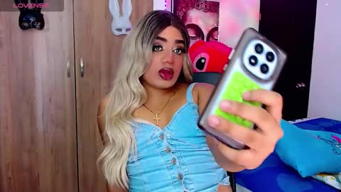 Snapshot of danipein chatting on October 26, 2025, 12:11 pm danipein online show from October 26, 2025, 12:11 pm