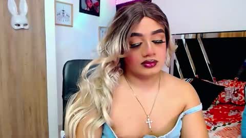 Snapshot of danipein chatting on December 3, 2025, 10:35 am danipein online show from December 3, 2025, 10:35 am