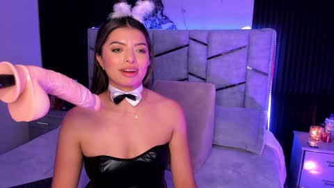 Snapshot of daniphoenixx chatting on January 28, 2025, 2:32 am Dani Phonenix online show from January 28, 2025, 2:32 am